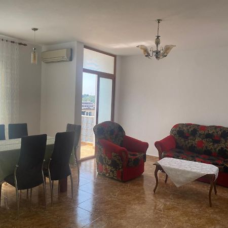 Center Of Shkodra Apartment Bagian luar foto