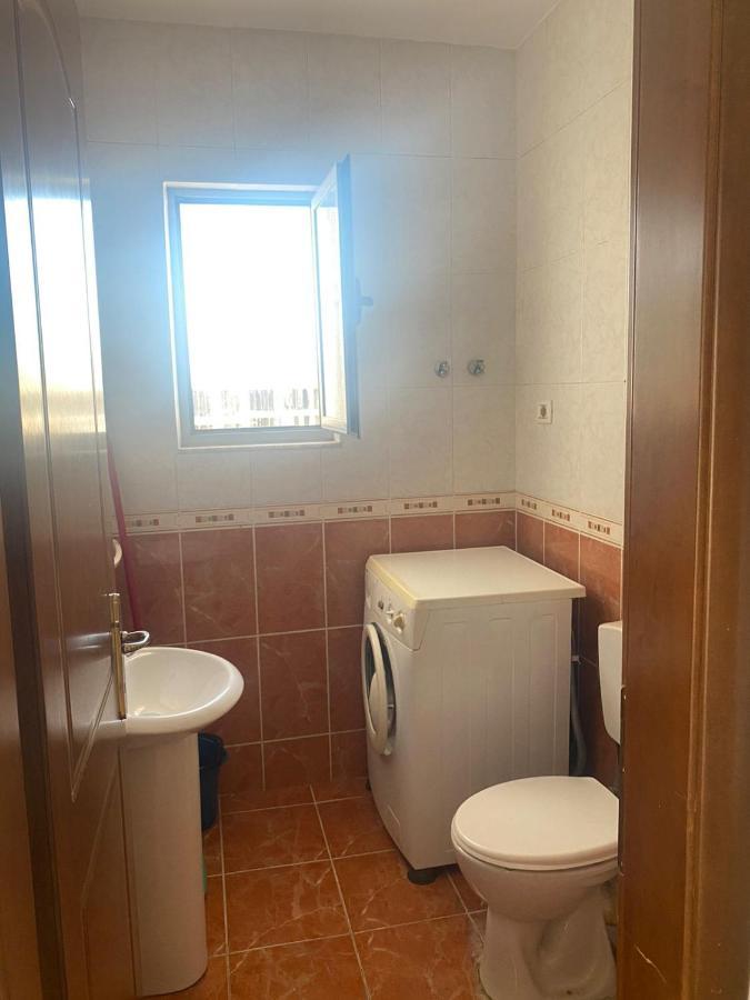 Center Of Shkodra Apartment Bagian luar foto