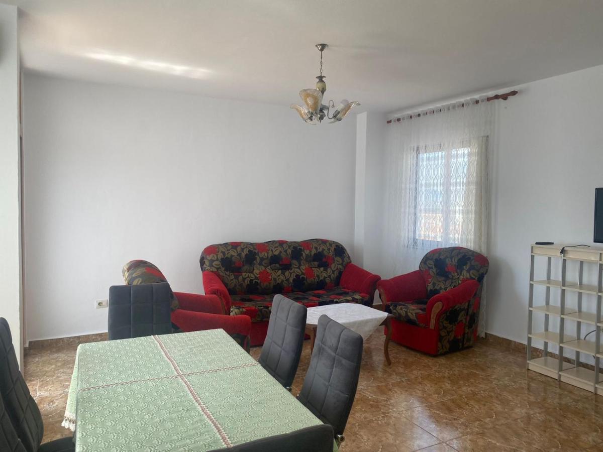 Center Of Shkodra Apartment Bagian luar foto